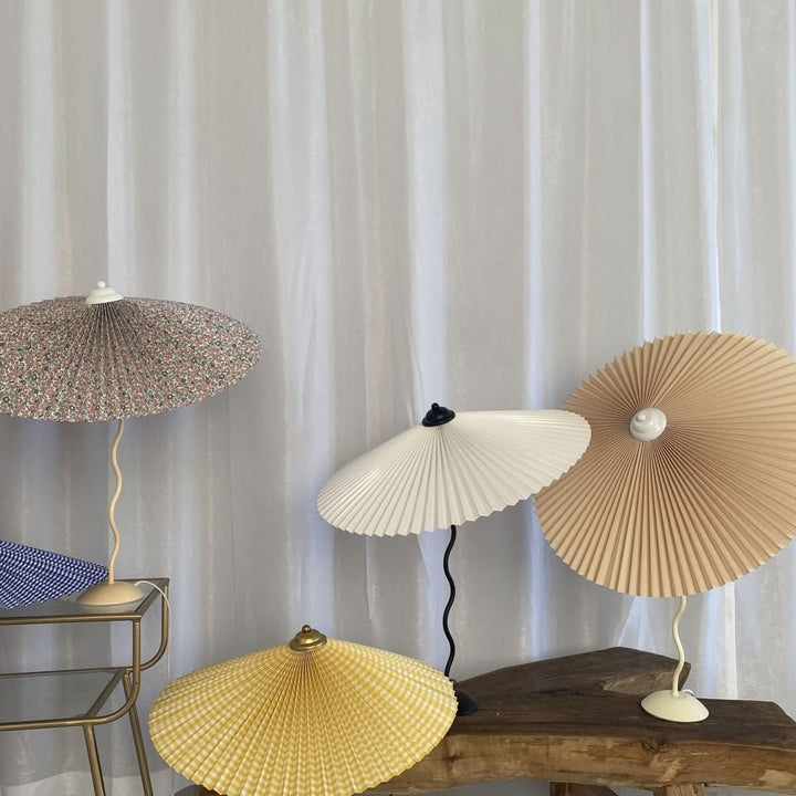 Norvo | Squiggle Paraply Bordlampe – Moderne Twirl Design med Krom Finish