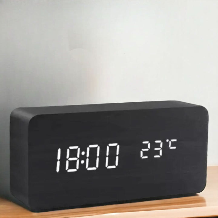 Norvo | Tre LED Alarmklokke – Stemme- og Temperaturskjerm