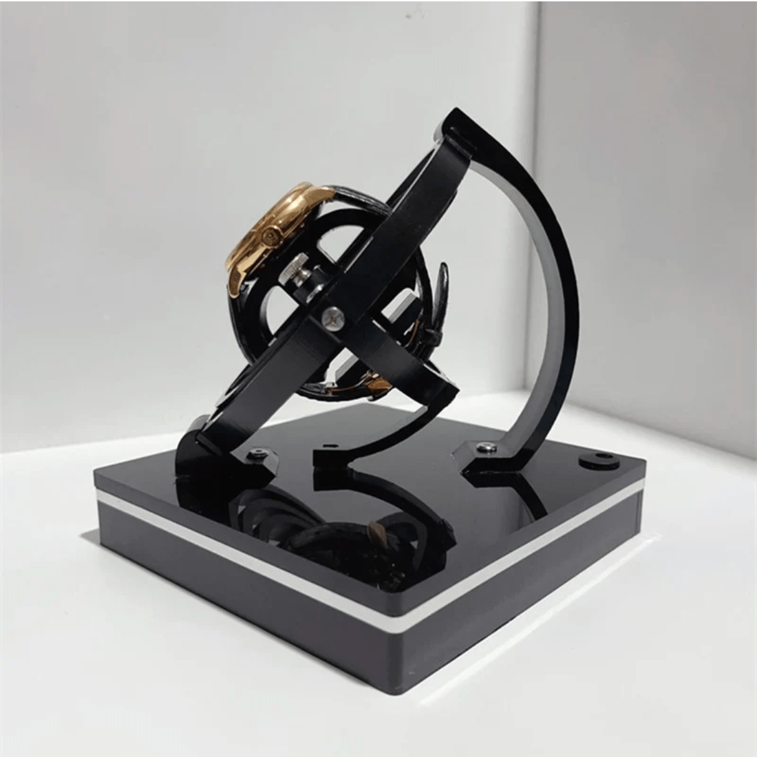 Norvo | Luksuriøs Automatisk Klokkeopptrekker Utstillingsboks – Holder Klokker Opptrekkte & Hever Interiørstil