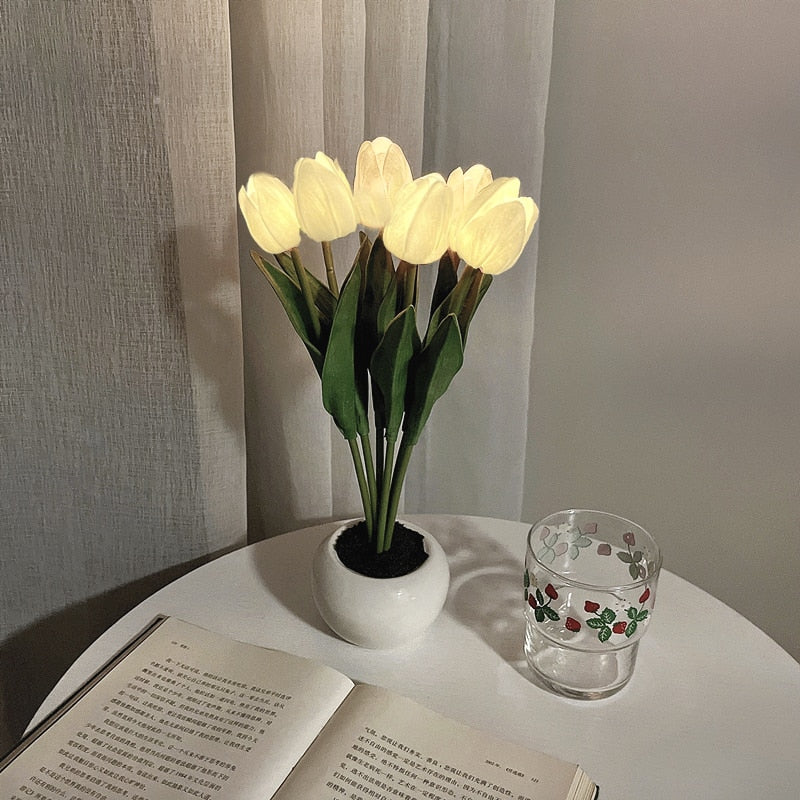 Norvo | Tulip Nattlampe - LumiTulip