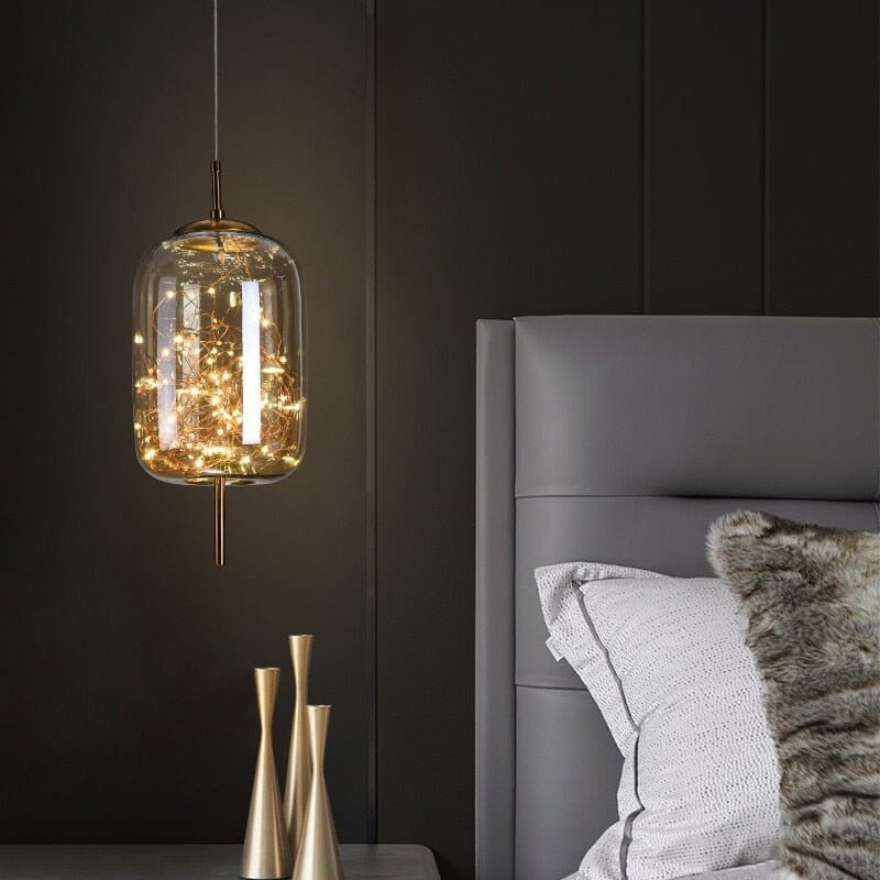 Norvo | Elegant hengende lampe med glasskjerm og fe-motiv