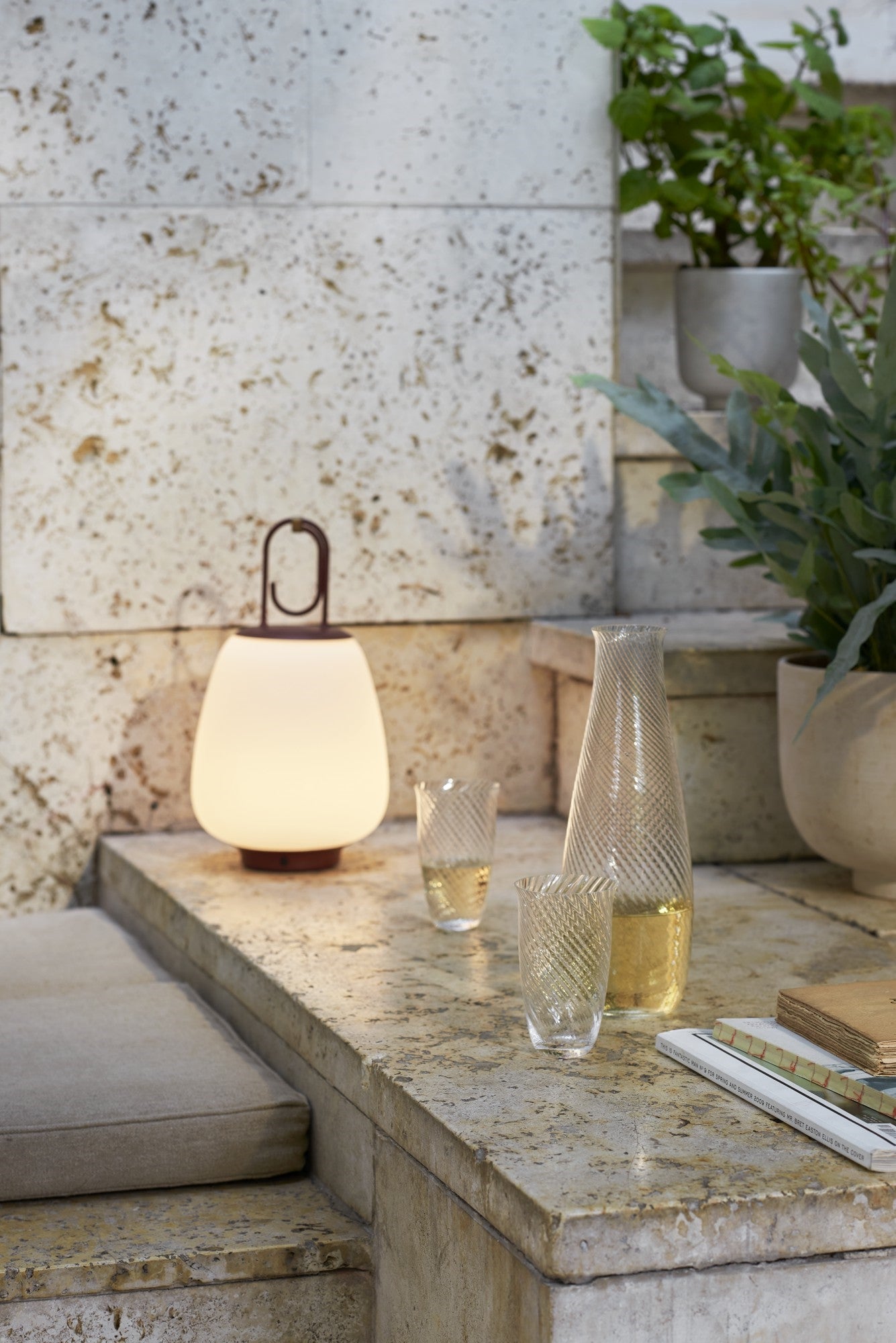 Norvo | Allsidig Patio Lantern - LunaGlow