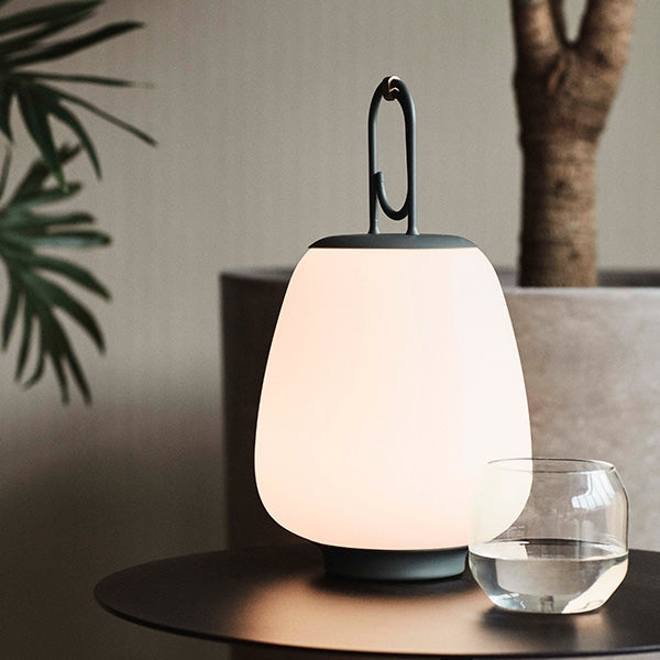 Norvo | Allsidig Patio Lantern - LunaGlow