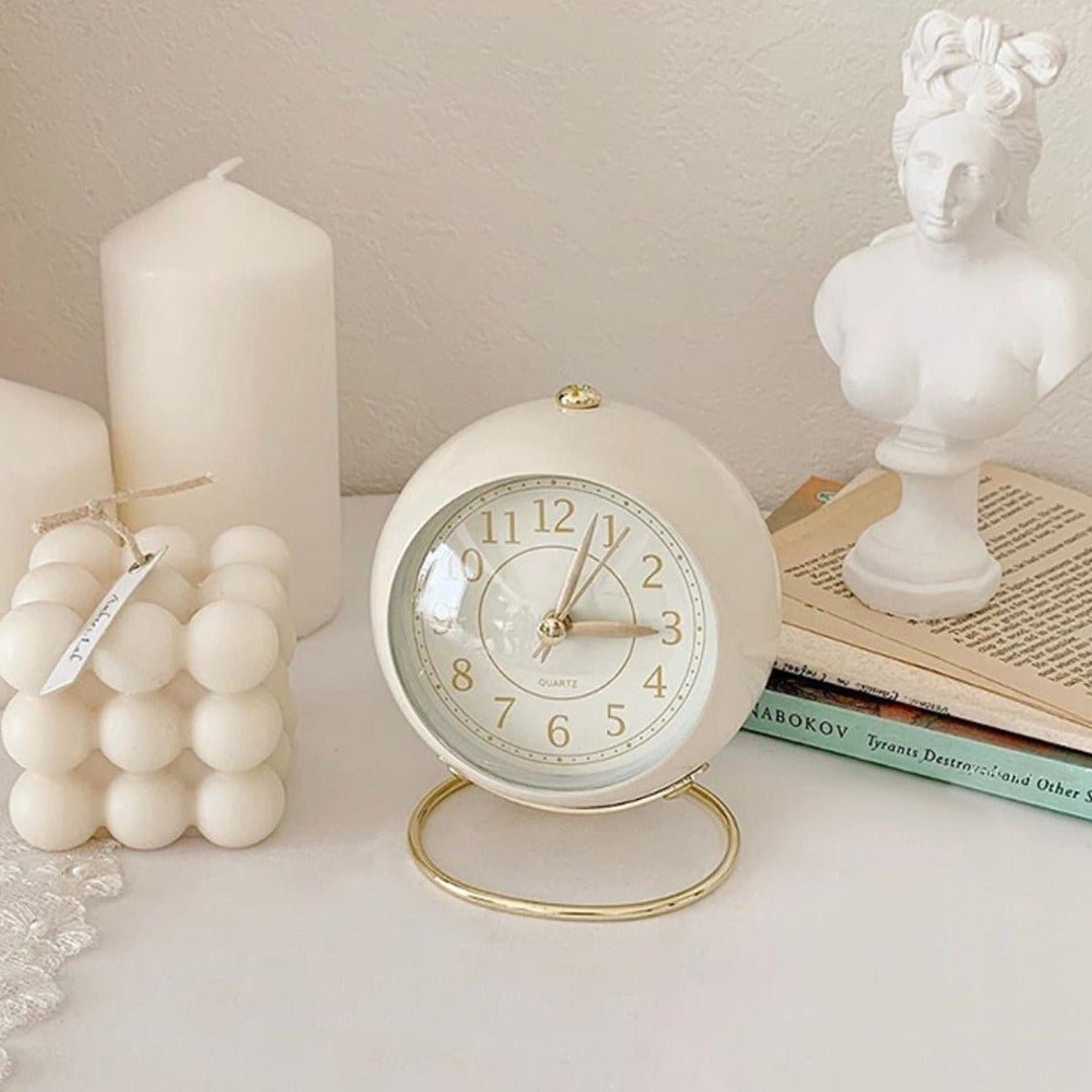 Norvo | Vintage rund analog klokke