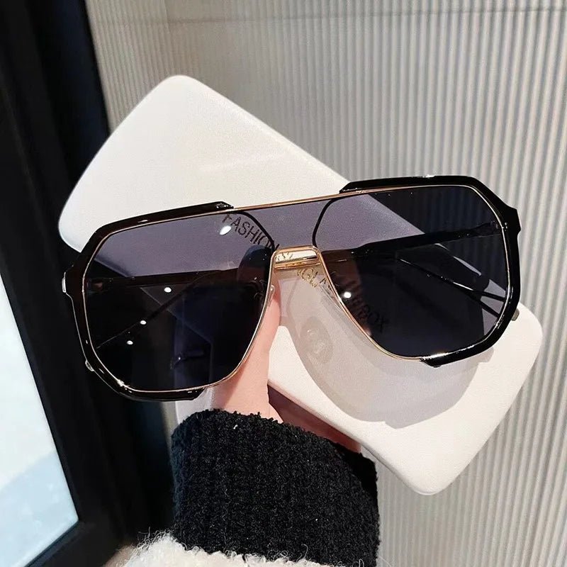 Norvo | VOGUEVIEW SHADES – Oversized firkantede solbriller med UV400 & fotokromatiske linser