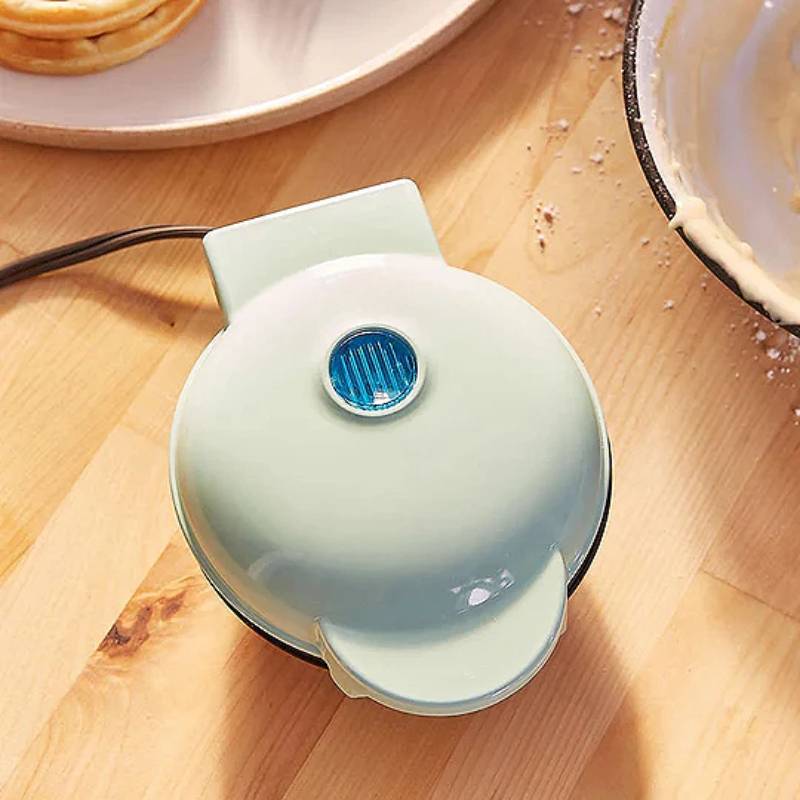Norvo | Electric Nonstick Mini Waffle Maker