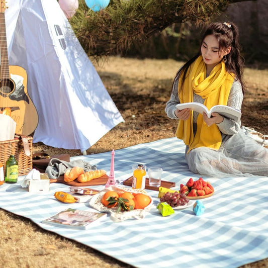 Norvo | Vanntett piknikteppe – Sammenleggbart utendørs matte for camping, strand og hage (150x200 cm)