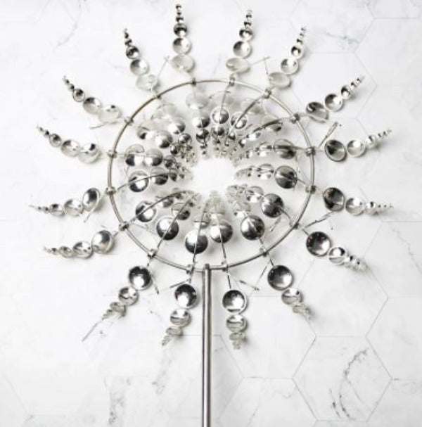 Norvo | Unik og magisk metalvindmølle