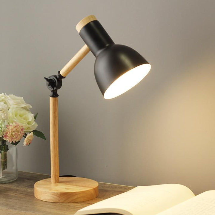 Norvo | Tre Skandinavisk Bordlampe - LumiNord