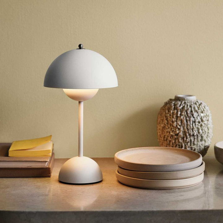 LunarGlow bordlampe - Dimbar LED-belysning for ethvert interiør Norvo